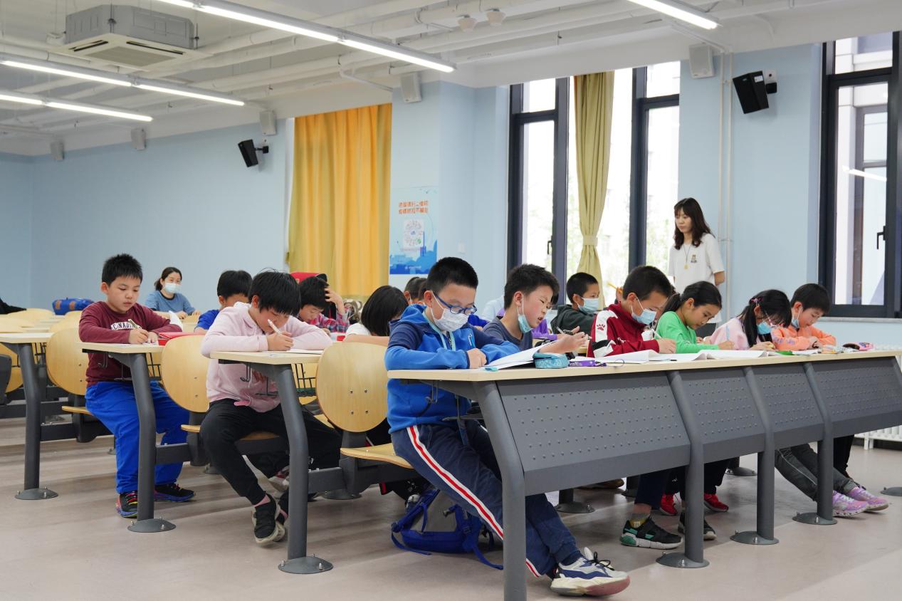 传颂红色经典