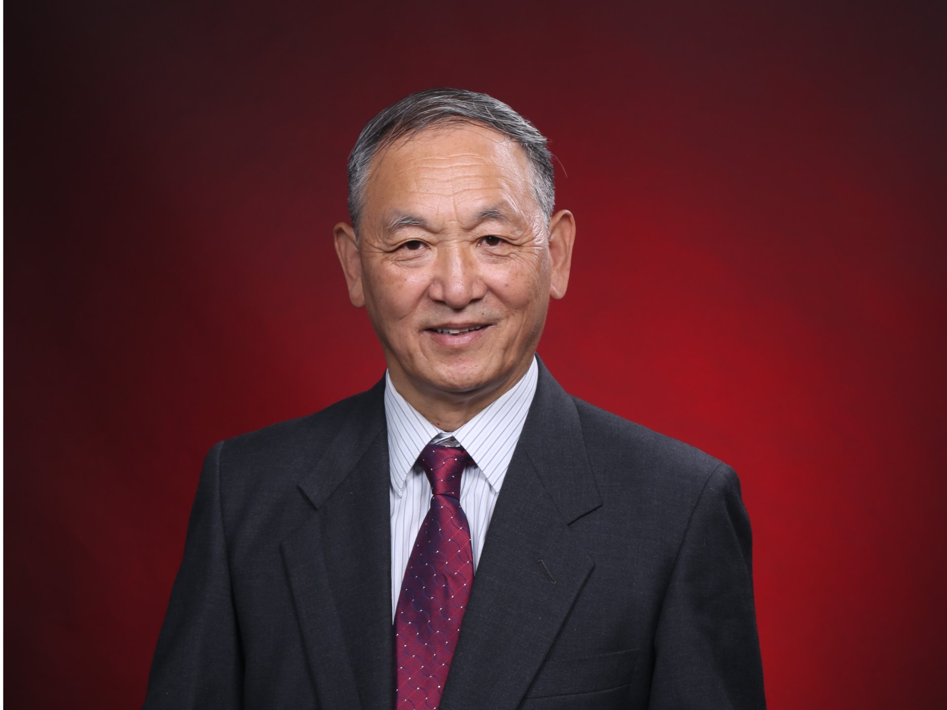 共培养博士10名