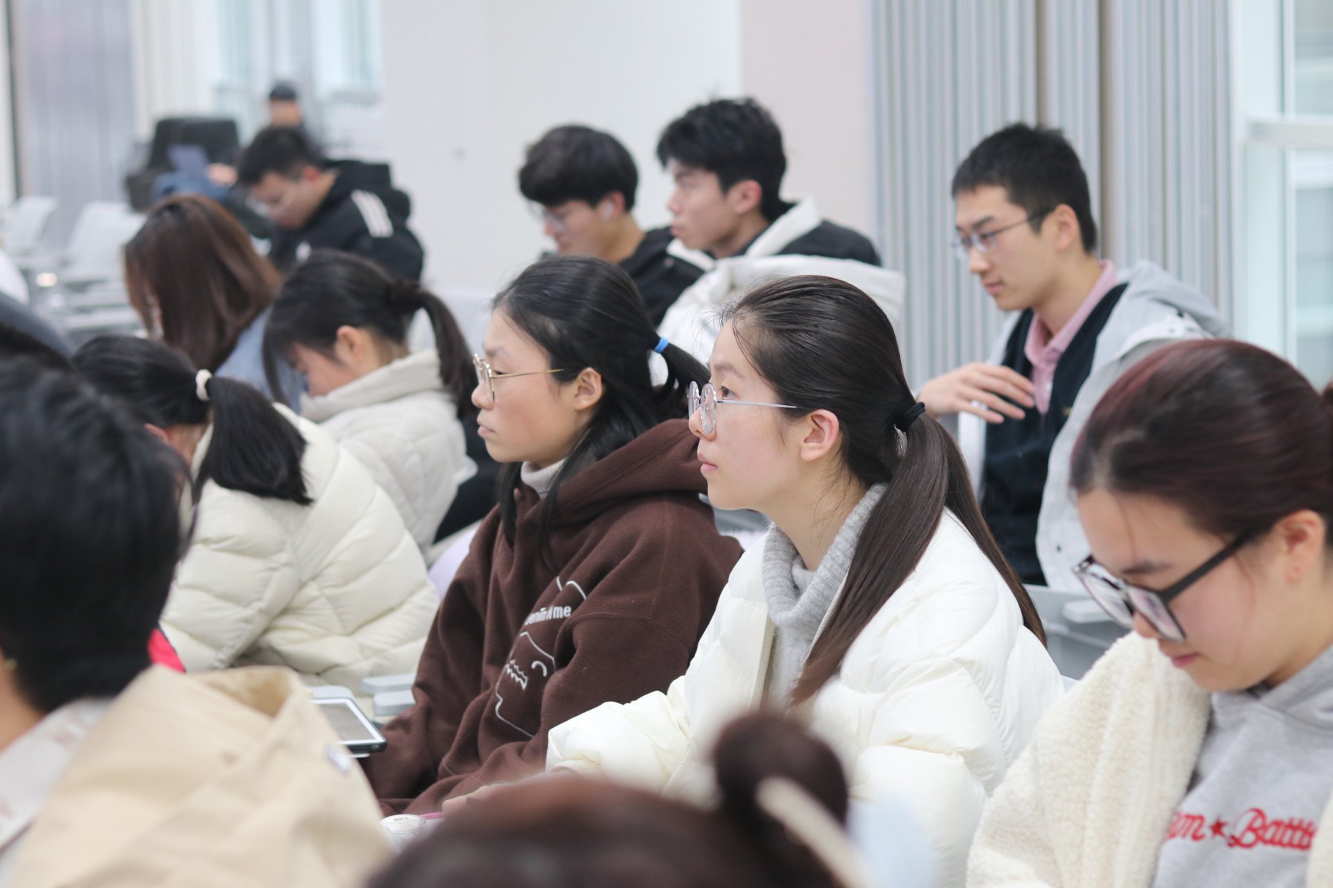 星空下载新手怎么玩统战部举办了一系列